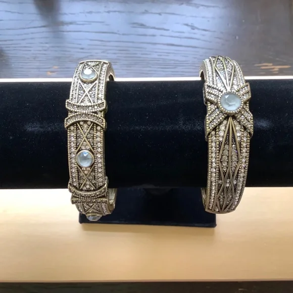 Heidi Daus Conscious Coupling Stackable Bangles Bracelet Set Clear/Hematite M/L - Picture 3 of 12